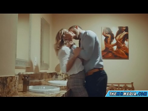 ❤️ Wann eng Busty Blond Iech an engem ëffentlechen Toilette verféiert Sexvideo bei eis lb.porngipfy.ru ❌️